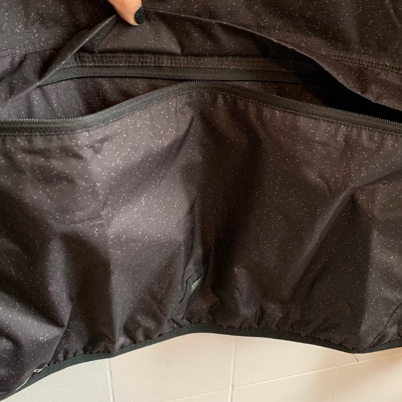 Décathlon Rain shell running jacket New! - Picture 6 of 14